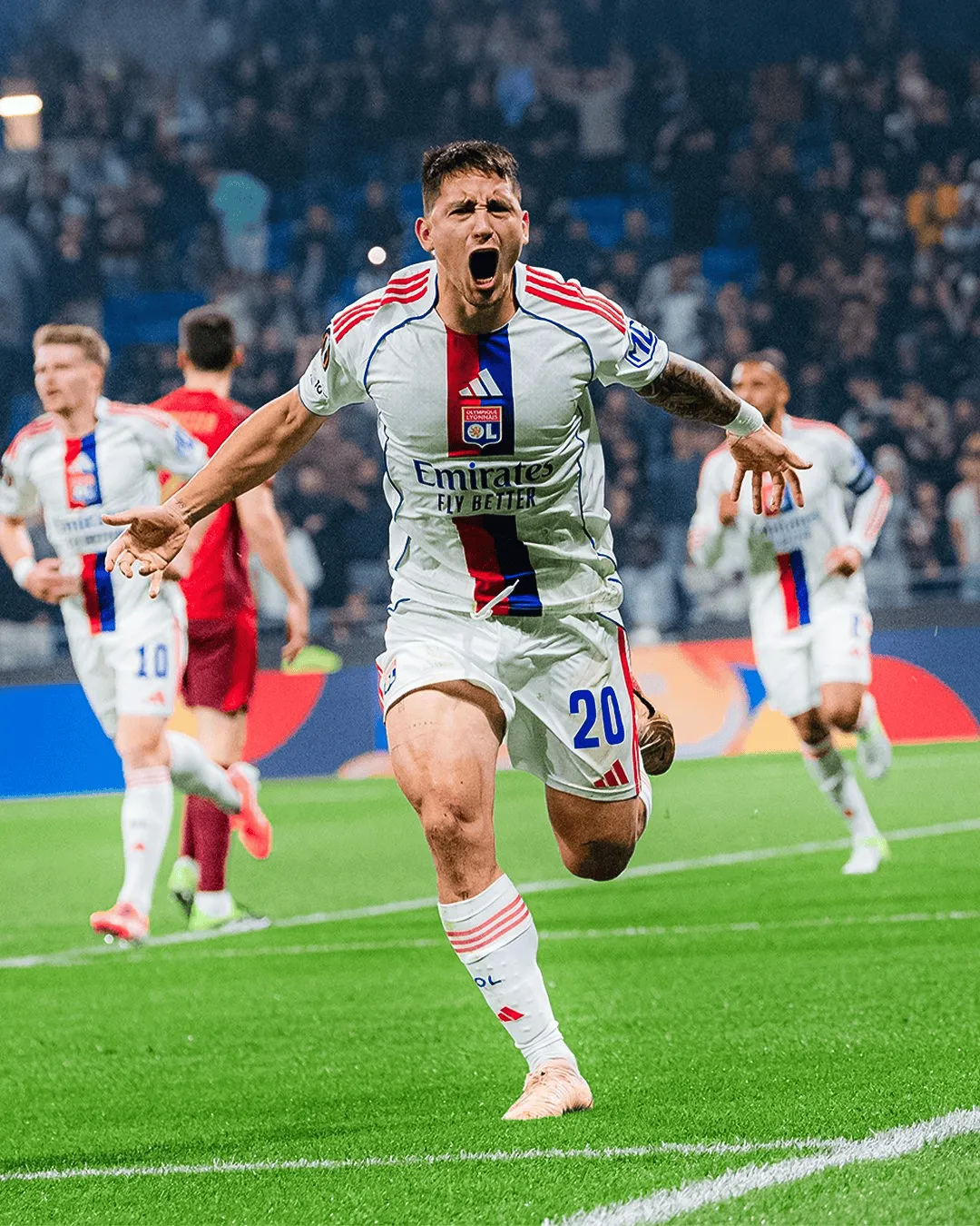 开云体育-官方：里昂500万欧买断萨特里亚诺，并将他外租到赫塔菲